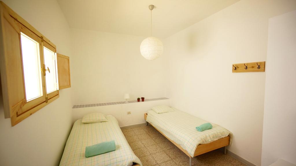 Sol Y Mar Surf Camp Hostel Corralejo Bagian luar foto