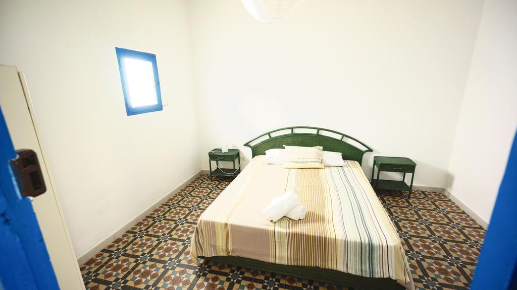 Sol Y Mar Surf Camp Hostel Corralejo Bagian luar foto